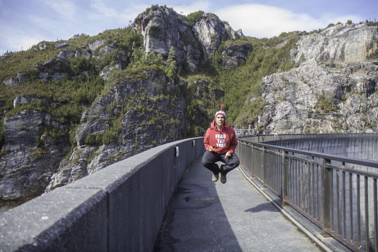 meditating at gordon dam